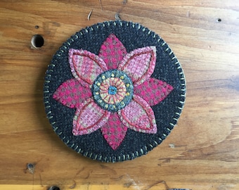 wool applique kit &quot; Pink Daisy Needle Keep&quot; pattern by village wool