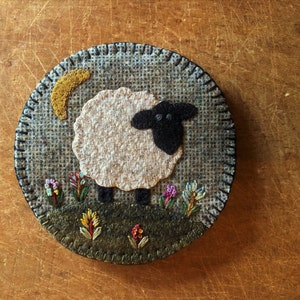 Wool Applique Kit: "In The Meadow" Needle Keep by Village Wool LLC