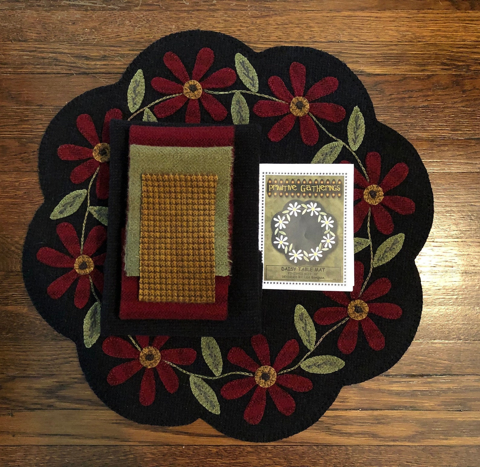 Wool Applique Kit Daisy Table Mat Pattern by Primitive Gatherings Etsy