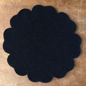 Wool Applique  11 1/4&quot; Textured BlackMill Dyed Pre Cut Petal Mat