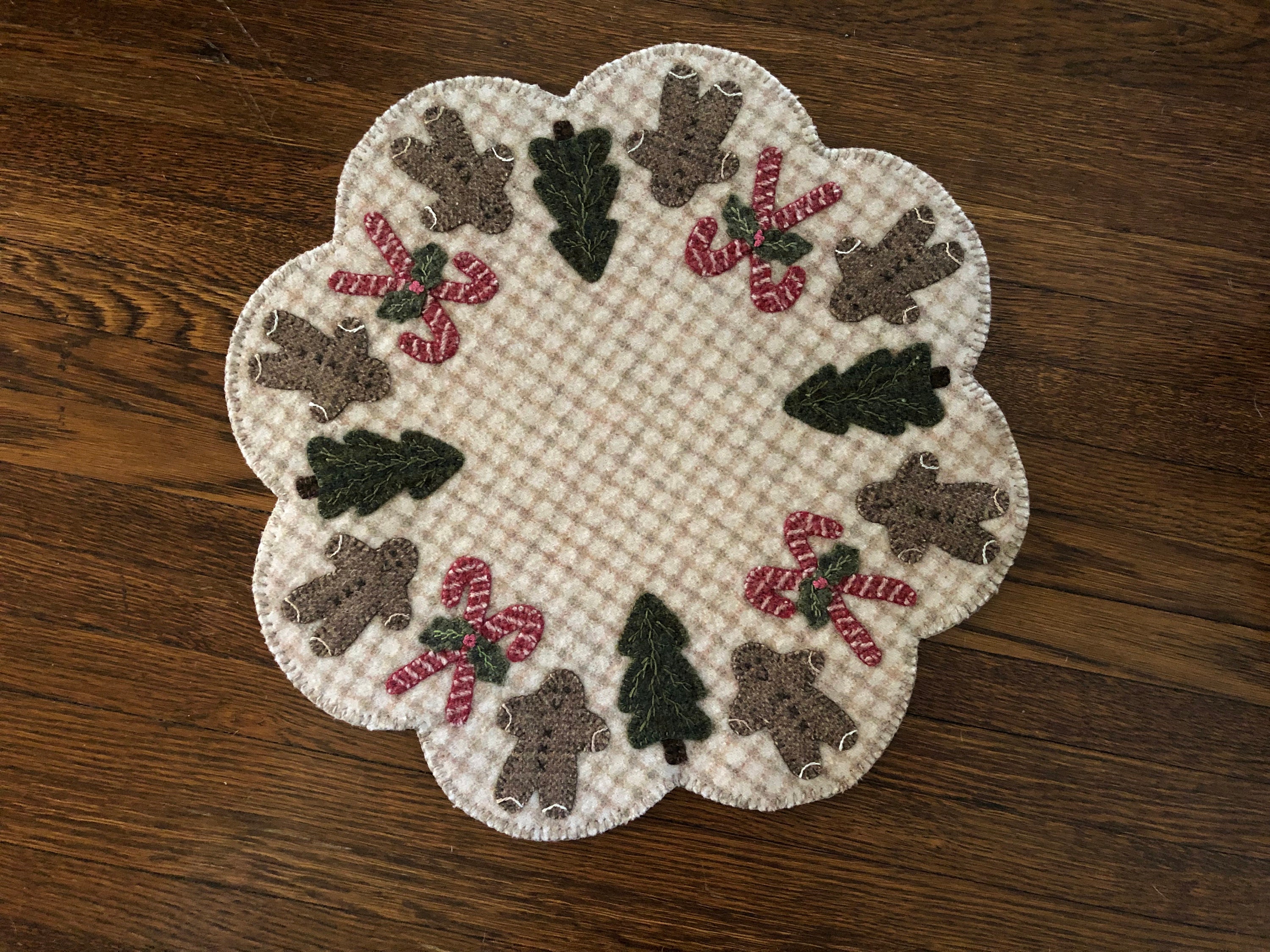 Wool Applique Kit: Round Hole Square Peg by Village Wool LLC