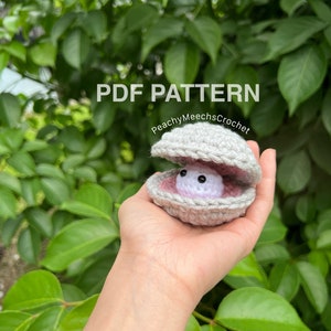PATTERN. Crochet Oyster Pattern. Crochet Clam Pattern. Digital Download.