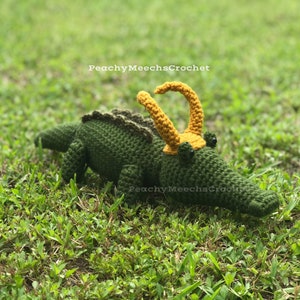 PATTERN. Alligator with Viking Hat Crochet Pattern. Crochet Crocodile with Viking Hat. Crochet gator. Digital Pattern