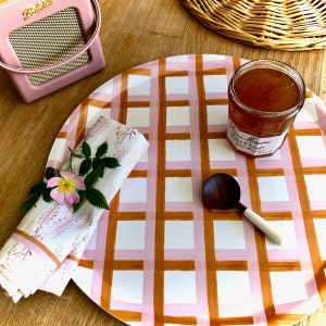 Round birch veneer printed Tray 38cm, Round Tray with checkered Design, Swedish Serving Tray Handcrafted, Check / gingham modern design
