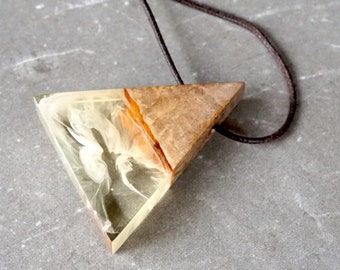 Wood and resin triangle pendant - burls necklace - briar pendant and transparent epossidic