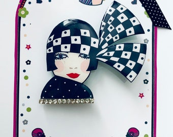 Art Deco Flapper Brooch: Illustrated Charleston Lady Jewelry