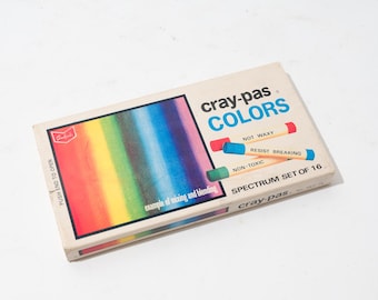 Vintage - Cray Pas Colors - NO: XFP-12 Made in Japan by Sakura