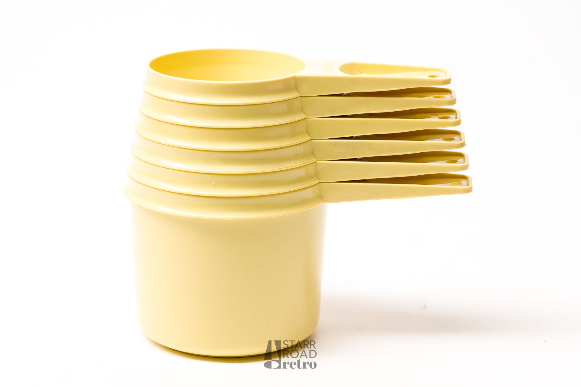 Vintage Retro Yellow/Gold Plastic Measuring Spoons - Set of 6 No