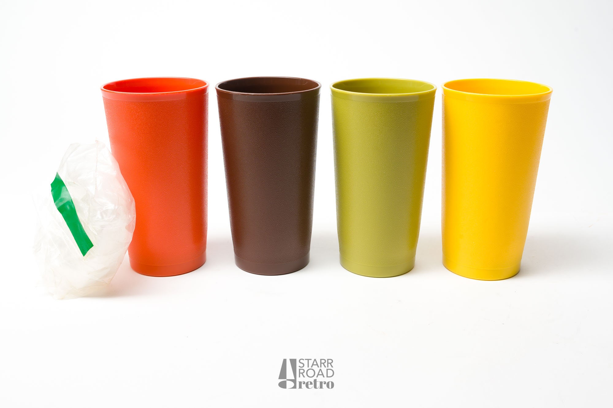 Tupperware Cups, Set of 4 Vintage Impressions Brown Tumblers, 12 Oz –  Funkyhouse Vintage