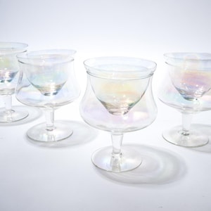 Copas y forro para cóctel de camarones y sorbete de principios y mediados del siglo XX, iridiscentes, venta individual, década de 1940 y década de 1950