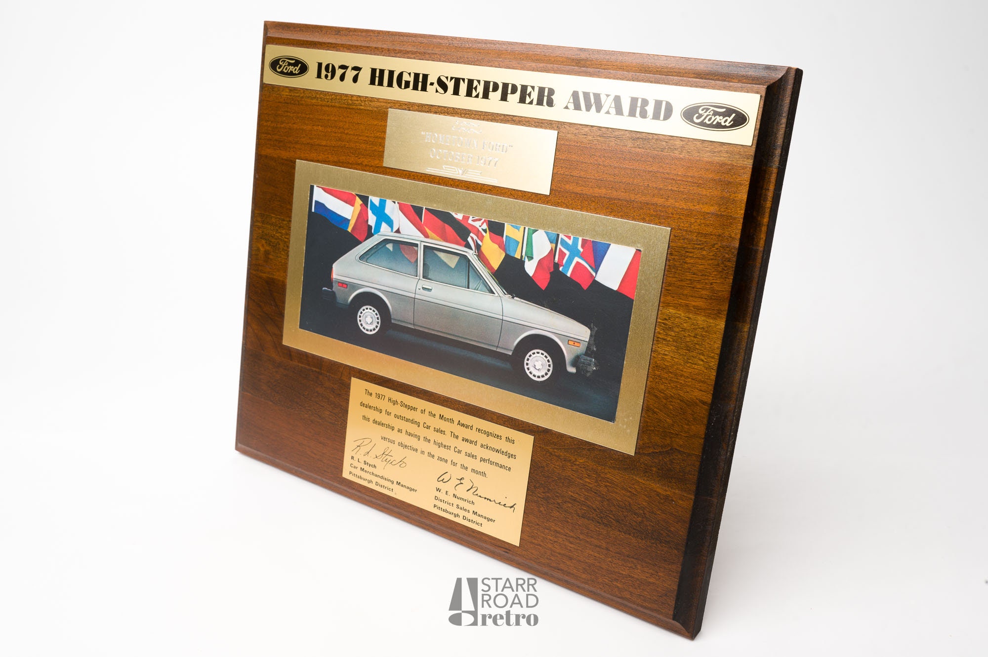 Premio concessionaria automobilistica del 1977, Ford Fiesta, targa High  Stepper Award, Automobilia, Man Cave, Garage -  Italia