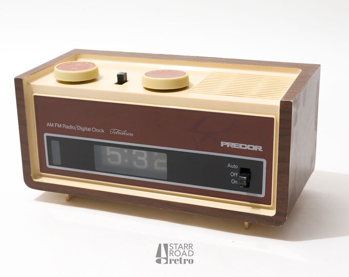 Vintage Flip Number Clock Radio, Precor 945 Telechron, AM/FM Radio