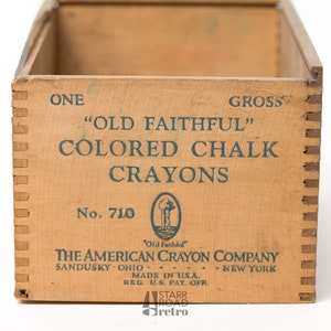American Crayon Company Old Faithful Sterling White Chalk Crayon