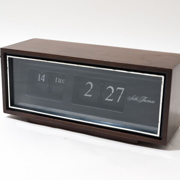 Vintage Flip Clock by Seth Thomas, Day, Date, Wood Case, 1970s