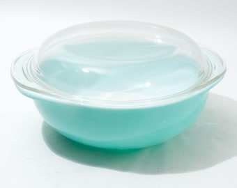 Vintage Pyrex, Turquoise 2 Quart Round Casserole Dish w Lid, 024, 1956-1962