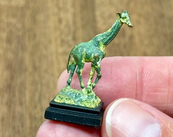 Miniature handmade giraffe sculpture, 1/12 scale