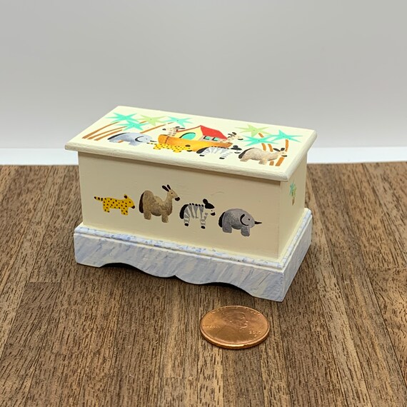 Hand-painted Toy Box 1/12 Scale - Etsy