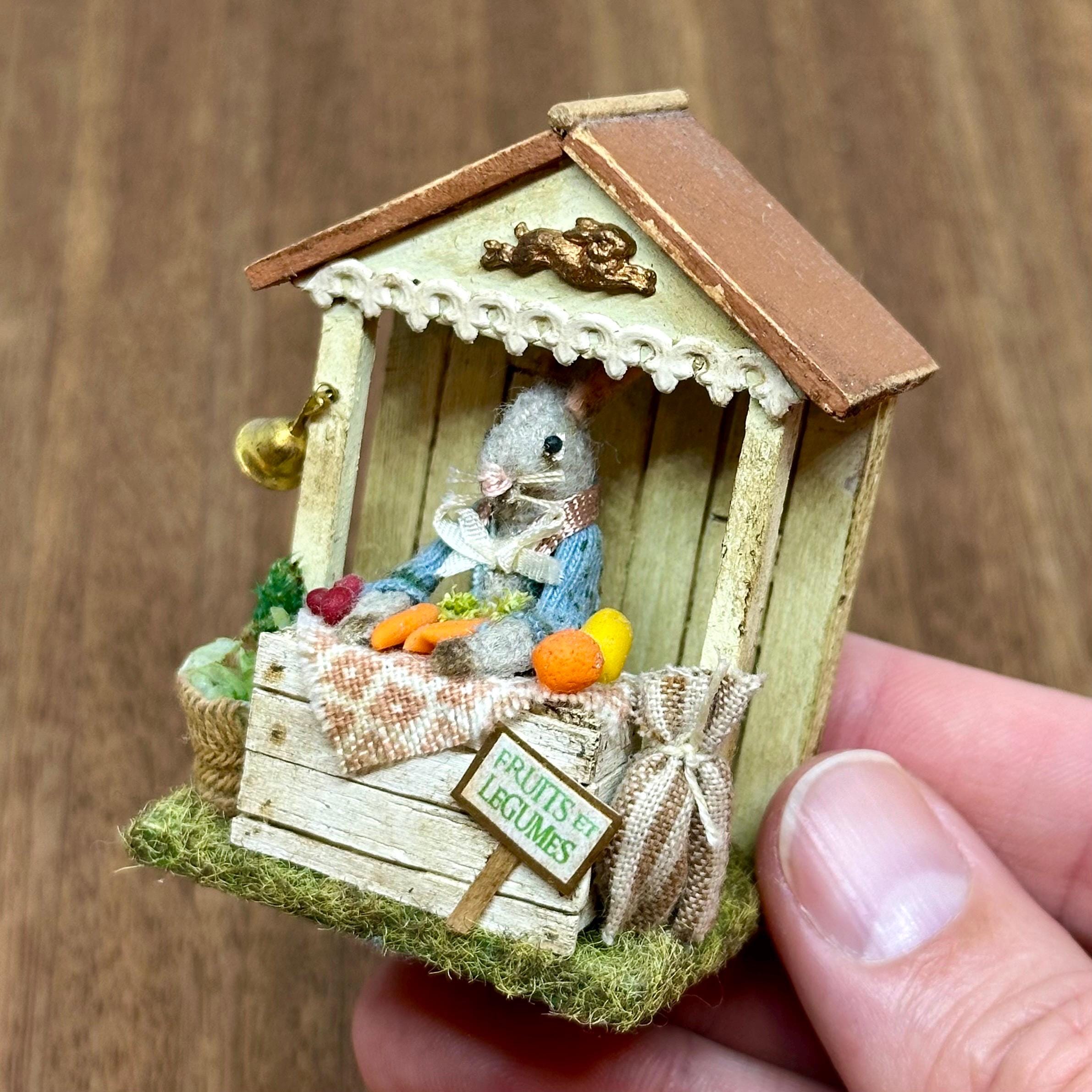 Veronique LUX ミニチュアベア&ラビット Miniature Handmade Veronique Lux Rabbit Farmstand - Etsy