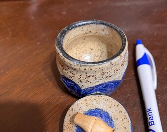 Medium vessel with driftwood handle