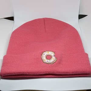 Embroidered beanie. Upcycled. Hand stitched. Donut with sprinkles. Pink hat. Home Simpsons inspired. Embroidery. Autumn winter wear.
