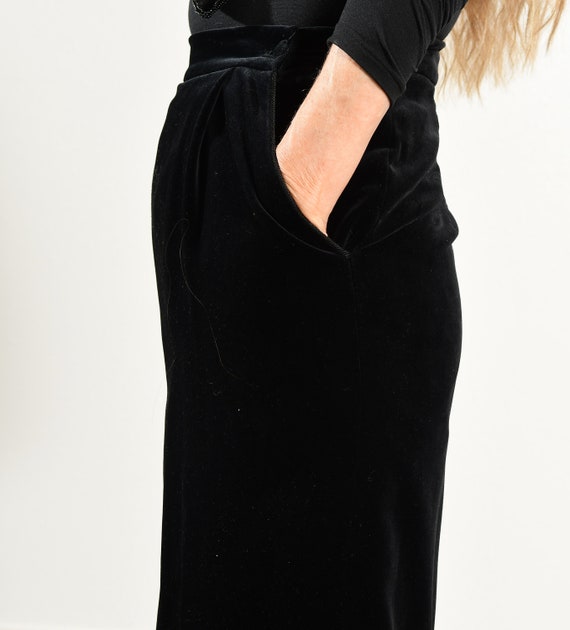Preswick & Moore/ Vintage Velvet Skirt/ Black Vel… - image 7