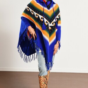 Vintage Poncho/ South American Poncho/ 70's Poncho/ Fringe Poncho/ Ecuador Poncho/ Size S-M image 3