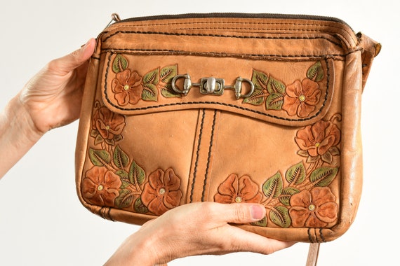 70's Tooled Leather Purse/ 70's Painted Tooled Le… - image 6