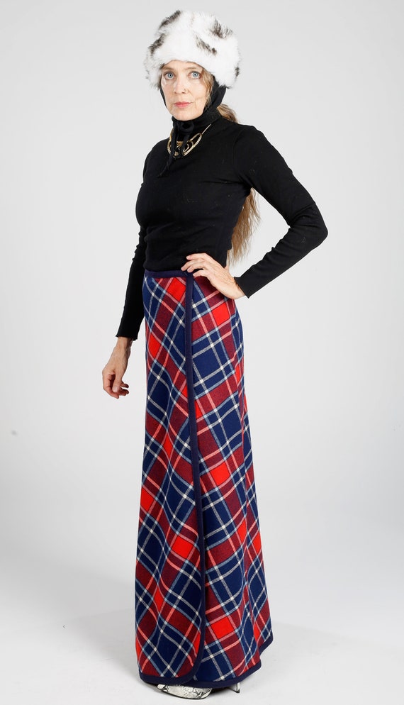 Virgin Wool Plaid Skirt, Long Tartan Wrap 70's Ma… - image 5