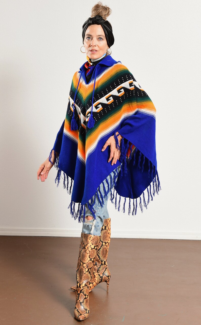 Vintage Poncho/ South American Poncho/ 70's Poncho/ Fringe Poncho/ Ecuador Poncho/ Size S-M image 6