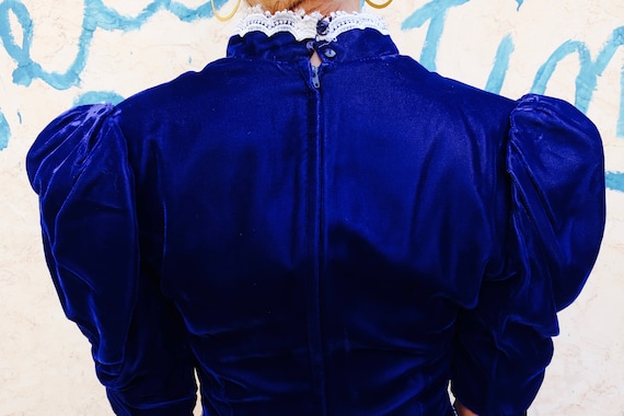 Gunne Sax Blue Velvet Dress, 80s Jessica McClinto… - image 7