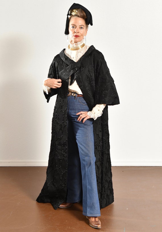 1960's Black Opera Cloak, Full Length Goth Coat, … - image 5