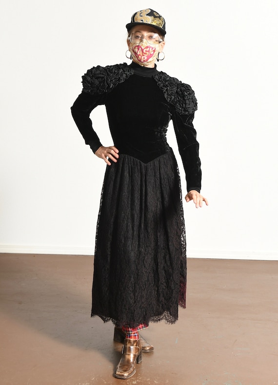 Rare Gunne Sax Black Lace Velvet Dress, 80's Jess… - image 2