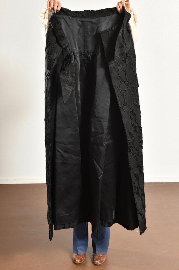 1960's Black Opera Cloak, Full Length Goth Coat, … - image 10