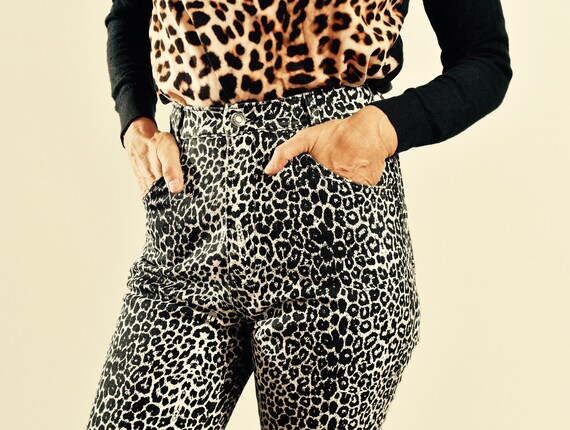 Vintage High Waisted Leopard Print Jeans/ High Wai