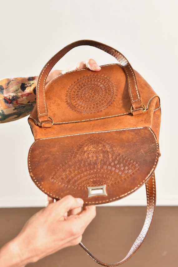 Vintage Embossed Leather Bucket Purse/ Tooled Leather… Gem