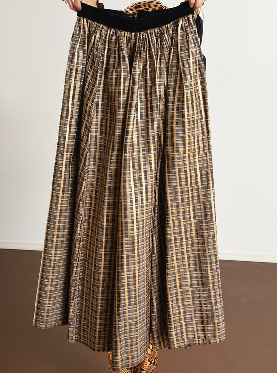 70's Maxi Skirt/ Holiday Taffeta Maxi Skirt/ Meta… - image 10