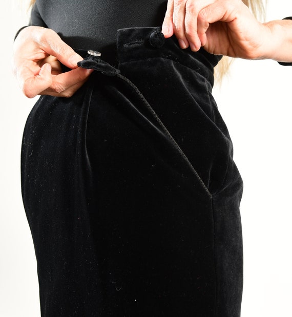Preswick & Moore/ Vintage Velvet Skirt/ Black Vel… - image 8
