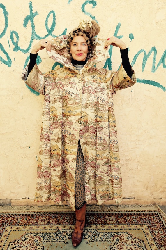 Vintage Opera Coat/ WM Devitz Chinoise Metallic Br