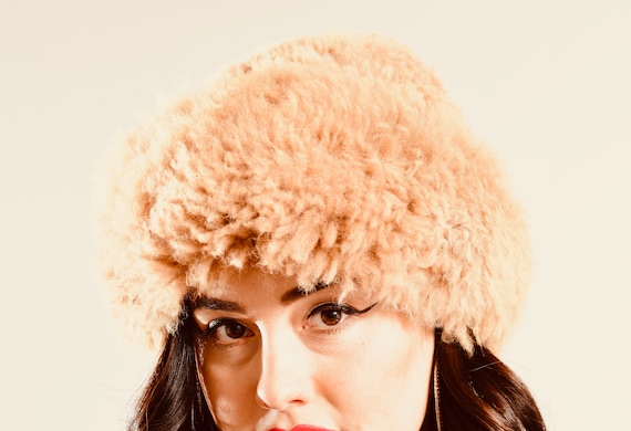 Sheepskin hat/ Sheepskin Winter Hat/ Fur Winter H… - image 1