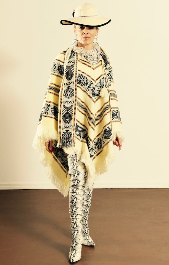 Tejidos Diaz Wool Poncho/ Wool Fringe Poncho/ Ecua