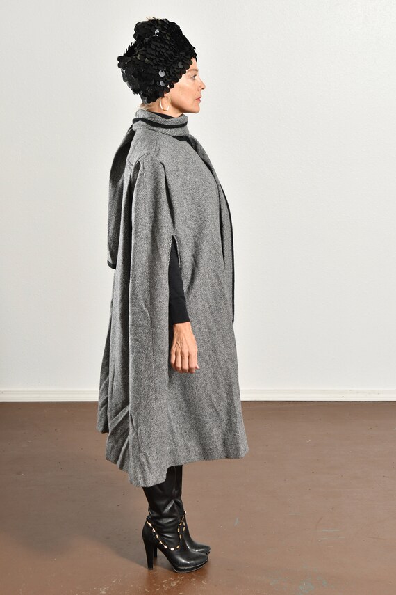 Vintage Wool Herringbone Cape/ Vintage Wool Cape/… - image 3