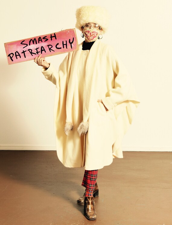 Chimney Ridge/ 80's Wool Cape/ Vintage Cream Cape/