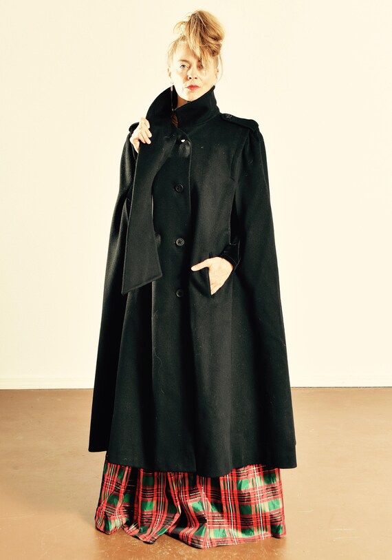 vintage full length cape - Gem