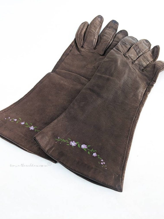 Lilac - Hand Painted Vintage Long Gloves Size 7.5 - image 3