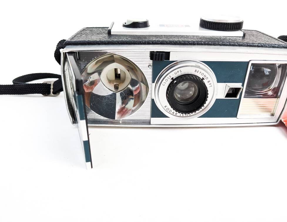 Kodak Brownie Auto 27 Vintage 1960s Camera With Manual Etsy