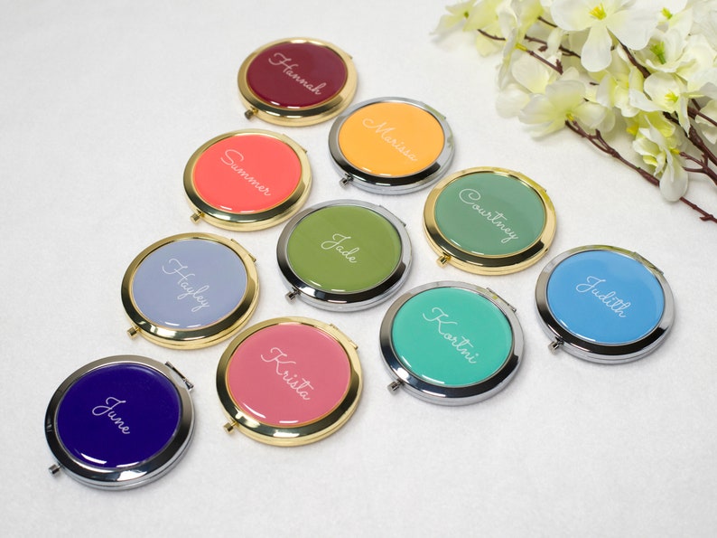 Personalized Circular Compact Mirror for Her, Bridesmaid Proposal Gift Boxes, Bachelorette Party Favors, Gifts for Her, Bridal Party Gifts image 3