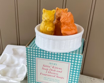 Avon Sittin Kittens soaps and milk glass soap dish with box