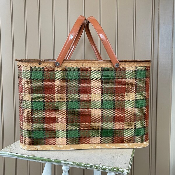 Plaid large picnic basket Vintage picnic basket with stand