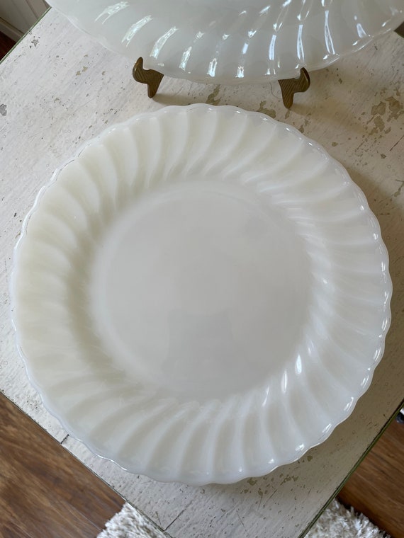 Fire King Swirl Pattern Dinner Plates Set of 4 - Etsy