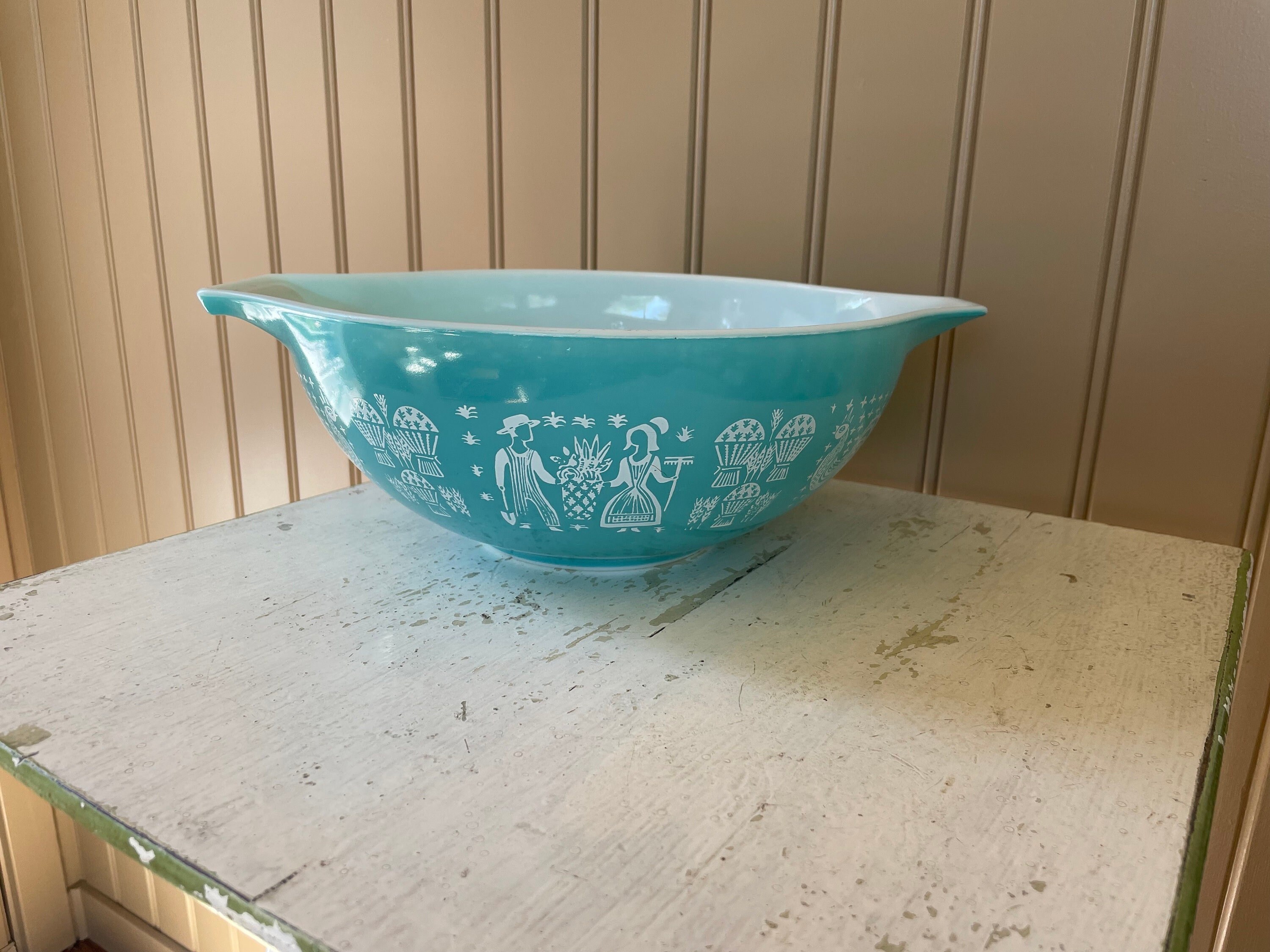 Pyrex Butterprint Large Cinderella Style Bowl Turquoise and Pyrex Butterprint Large Cinderella Style Bowl Turquoise and